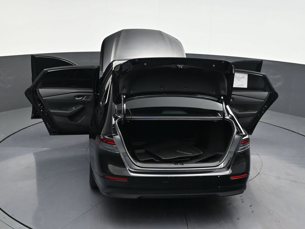 Used 2023 Honda Accord LX image 34