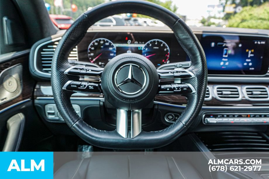 Used 2024 Mercedes-Benz GLS 580 4MATIC w/ Warmth & Comfort Package image 29