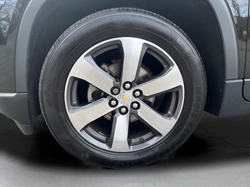 Used 2020 Chevrolet Traverse LT w/ LT Premium Package image 5