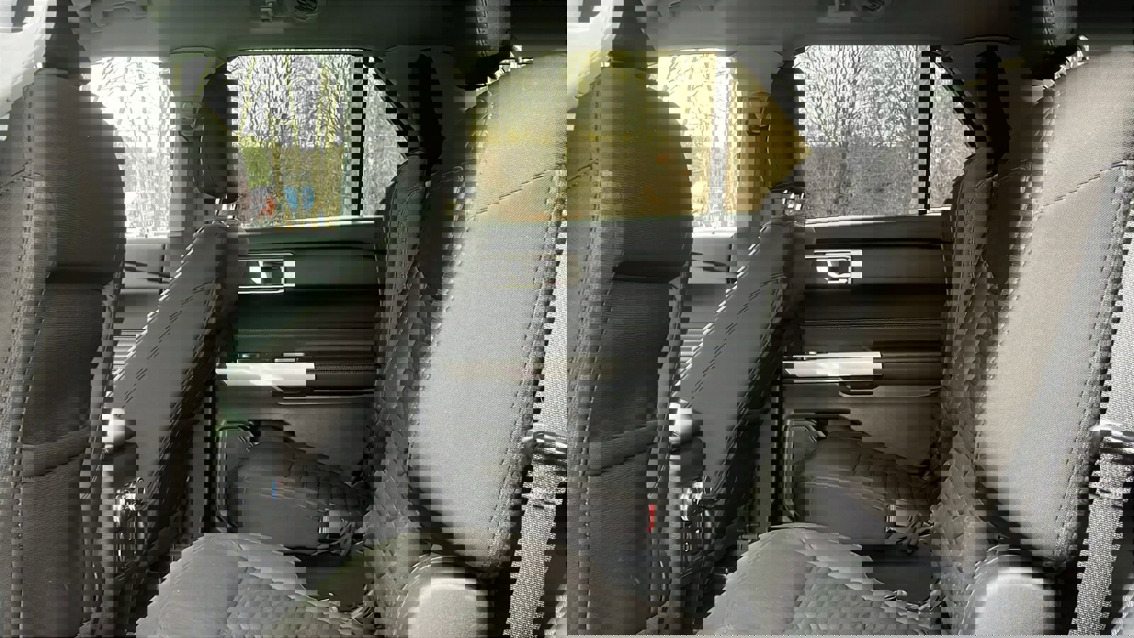 Used 2021 Ford Explorer XLT image 22