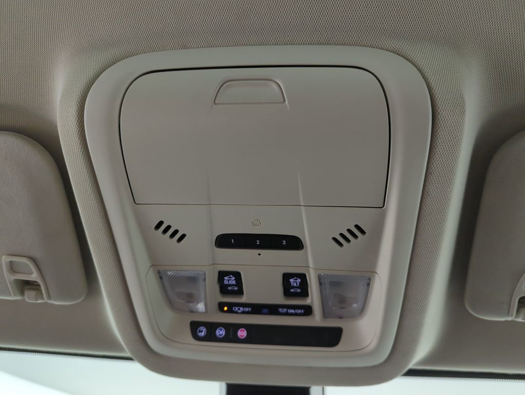 Used 2022 GMC Acadia Denali w/ Denali Ultimate Package image 29