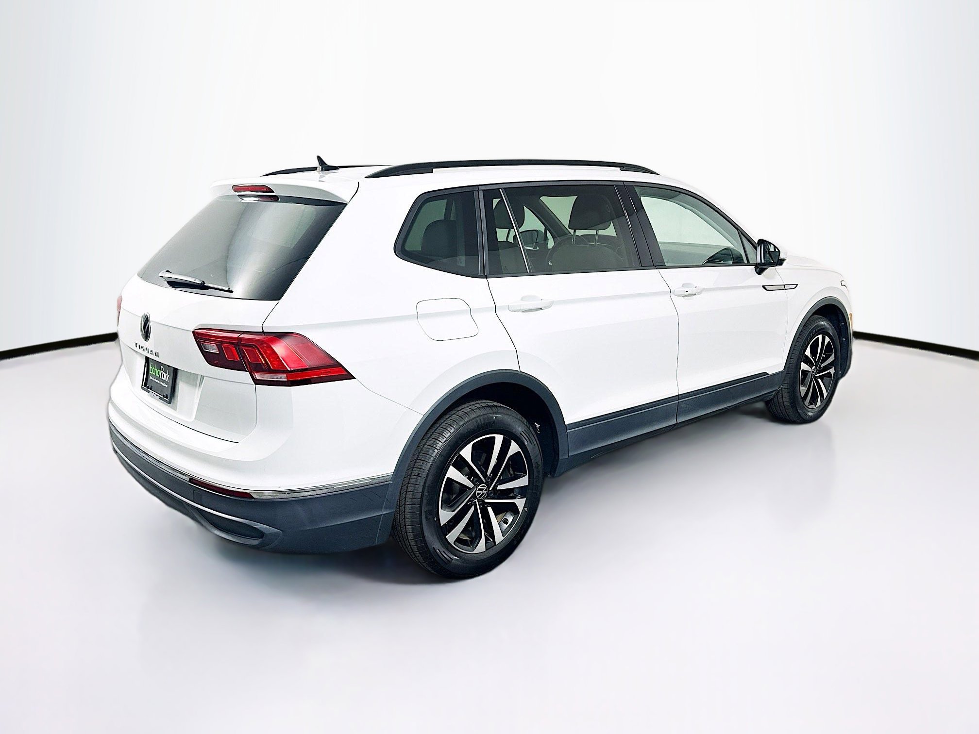 Used 2023 Volkswagen Tiguan S w/ Driver Assistance Package FWD image 9