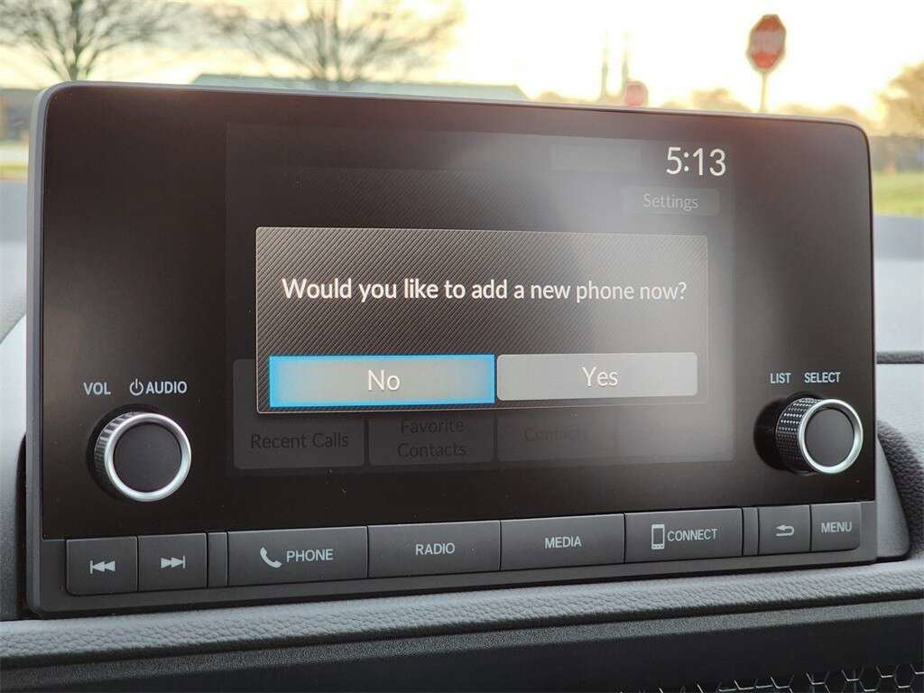 Used 2024 Honda CR-V LX image 6