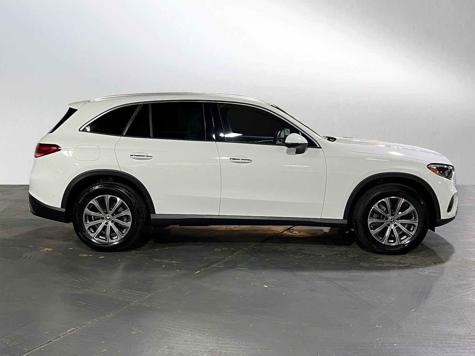 Certified 2025 Mercedes-Benz GLC 300 4MATIC image 3