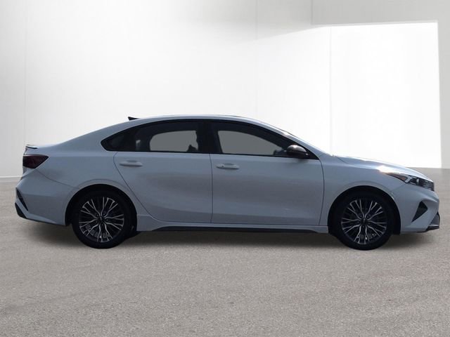 Used 2022 Kia Forte GT-Line w/ GT-Line Premium Package FWD image 5