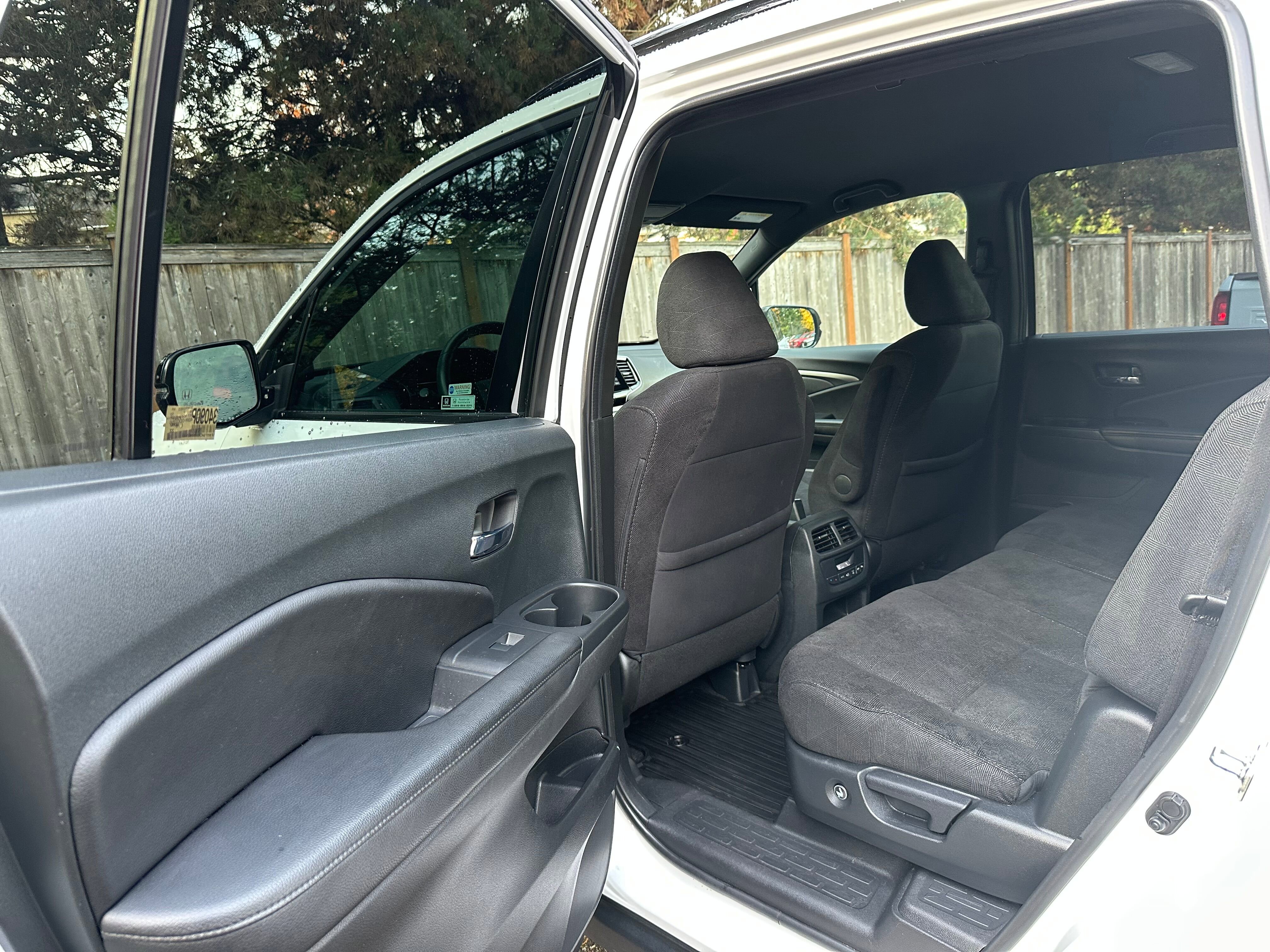 Used 2022 Honda Pilot Sport image 13