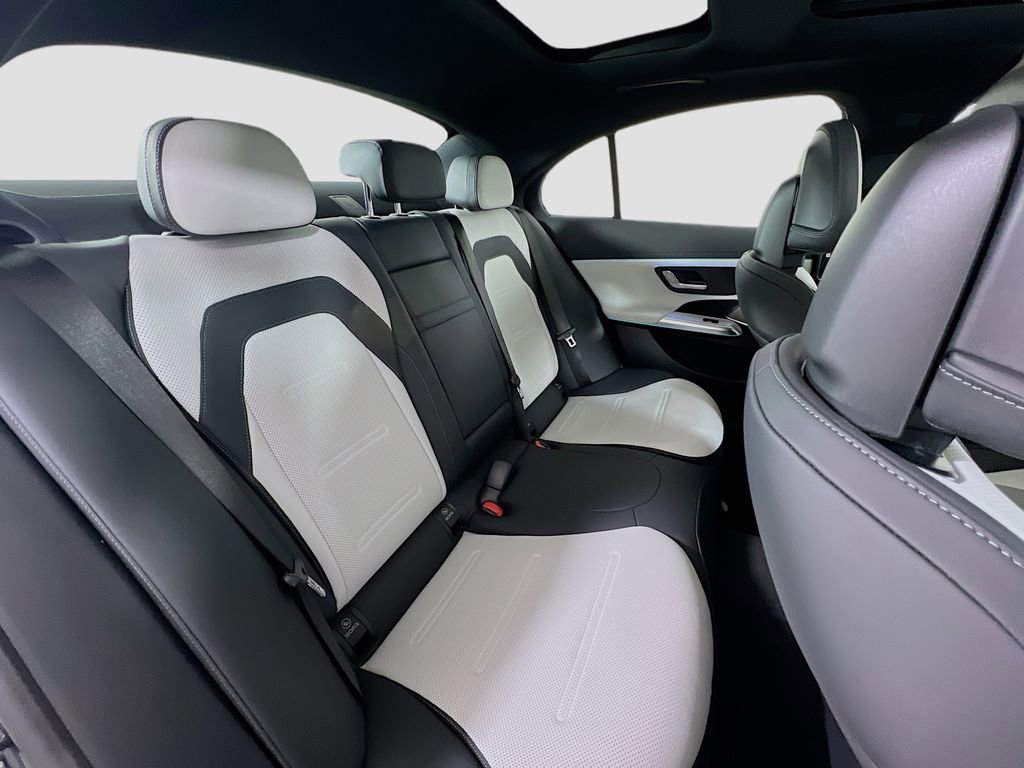 New 2026 Mercedes-Benz E 53 AMG e 4MATIC Sedan image 30