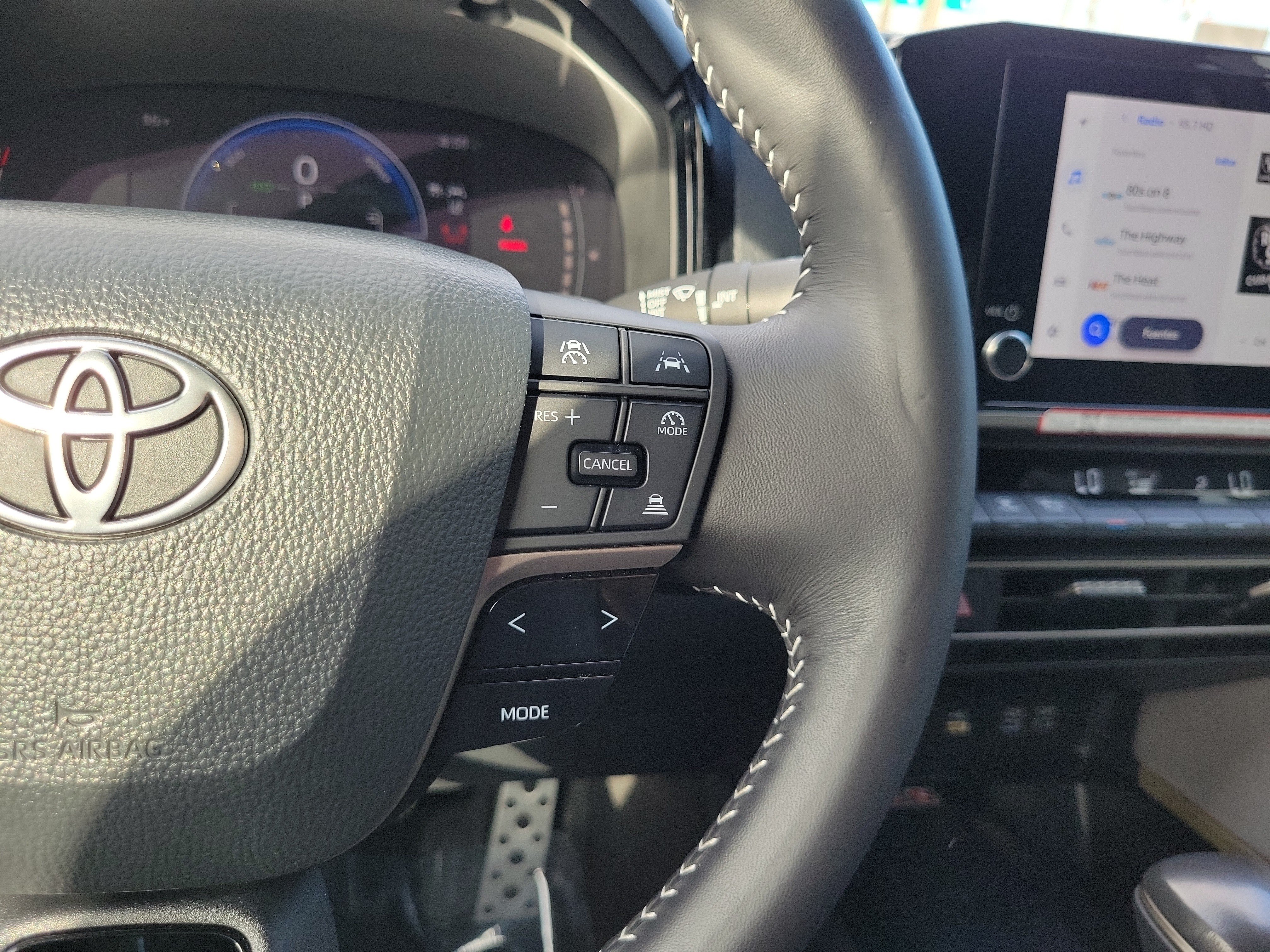 Used 2026 Toyota Camry SE FWD image 19