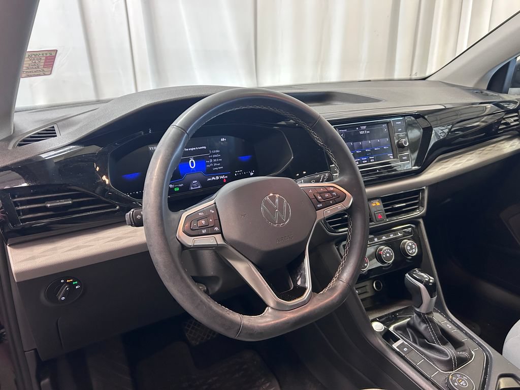 Used 2024 Volkswagen Taos S AWD/4WD image 2
