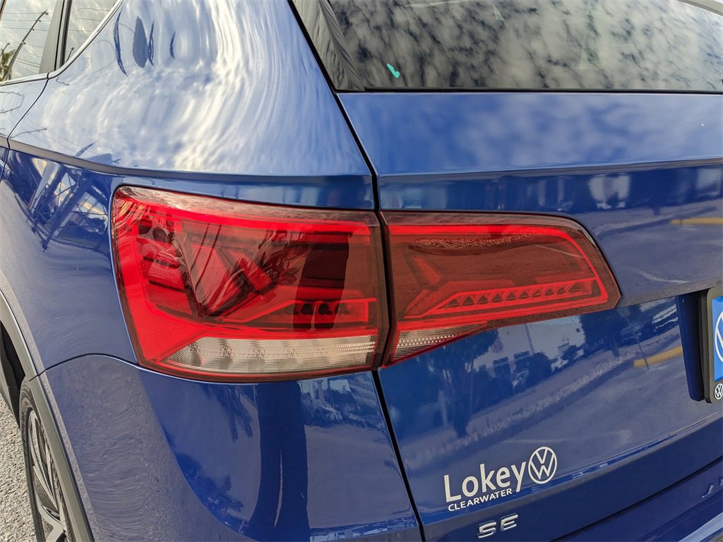 Certified 2023 Volkswagen Taos SE image 13