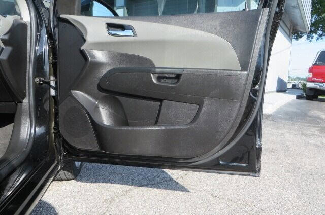 Used 2016 Chevrolet Sonic LTZ image 42