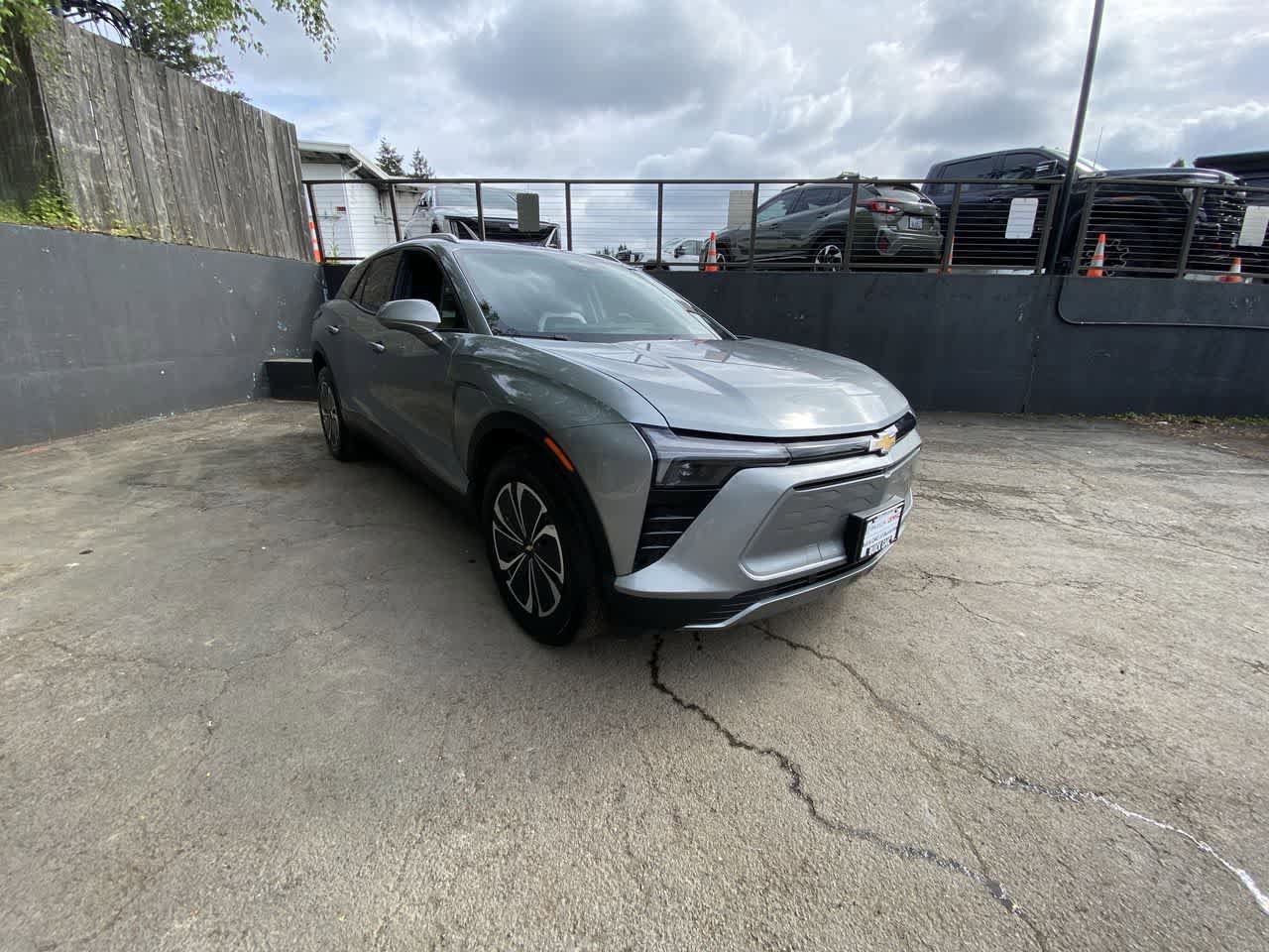 Used 2024 Chevrolet Blazer EV LT AWD/4WD image 8
