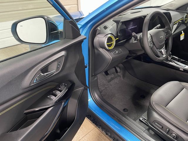 New 2026 Chevrolet Trax ACTIV w/ Driver Confidence Package FWD image 10