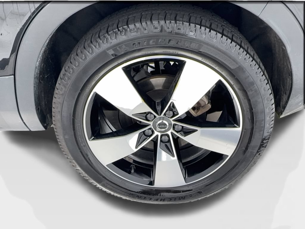 Used 2021 Volvo XC40 T5 Momentum w/ Premium Package AWD/4WD image 11