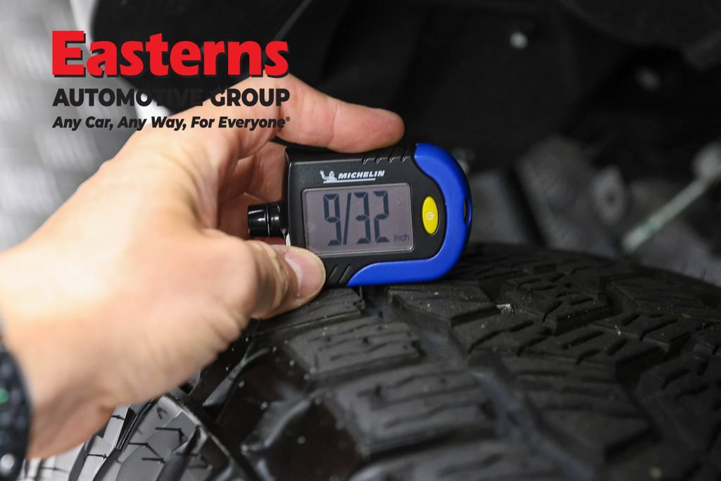 Used 2025 Toyota 4Runner Trailhunter AWD/4WD image 28