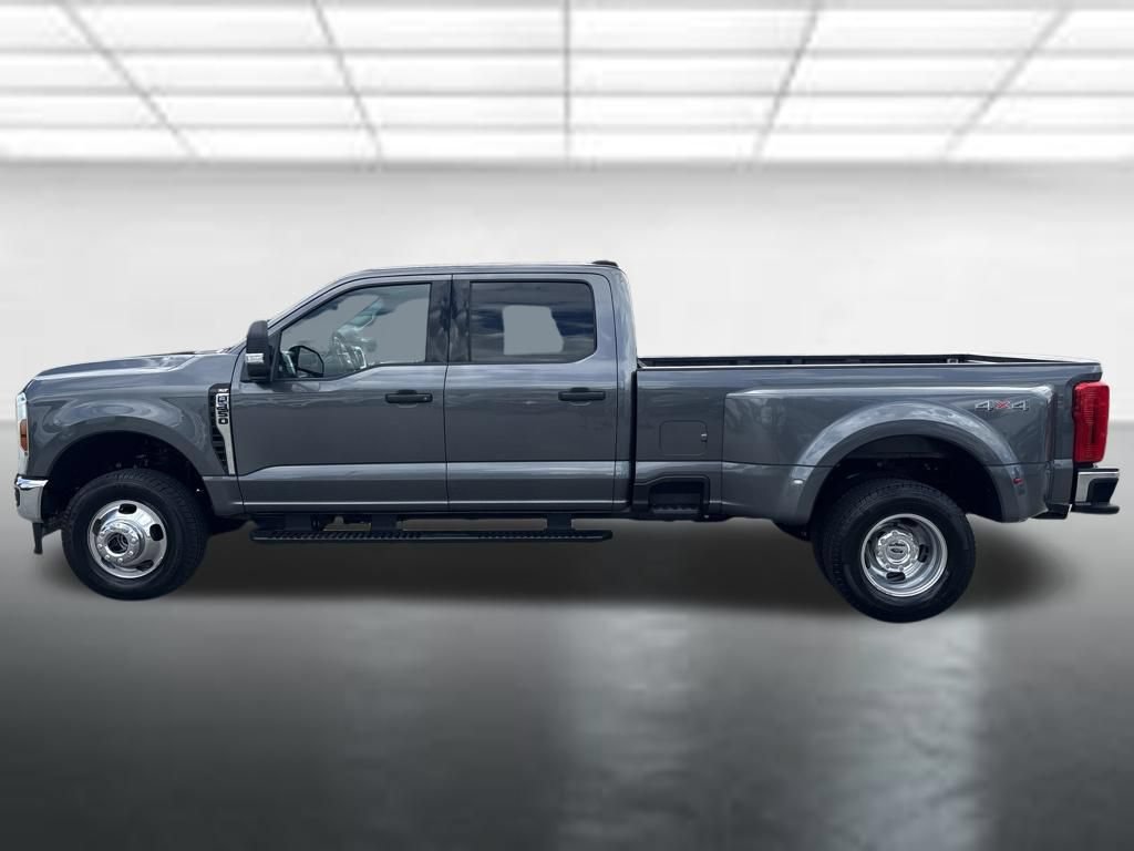 Certified 2026 Ford F350 XLT AWD/4WD image 29