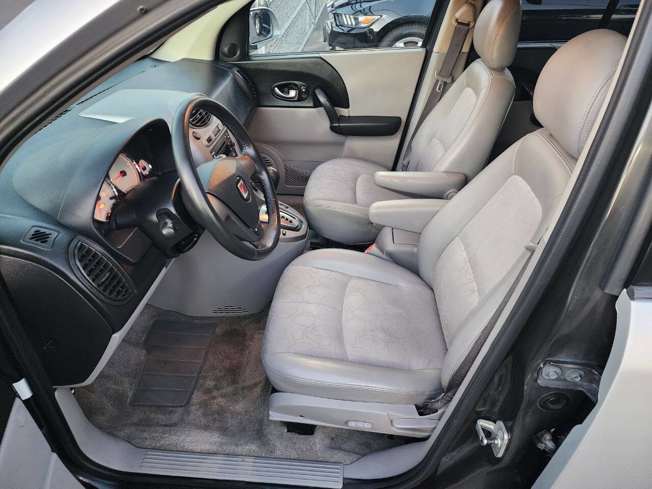 Used 2005 Saturn Vue AWD V6 w/ Comfort Pkg image 24