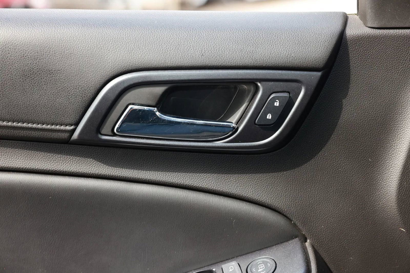 Used 2015 Chevrolet Suburban LS w/ Max Trailering Package image 40