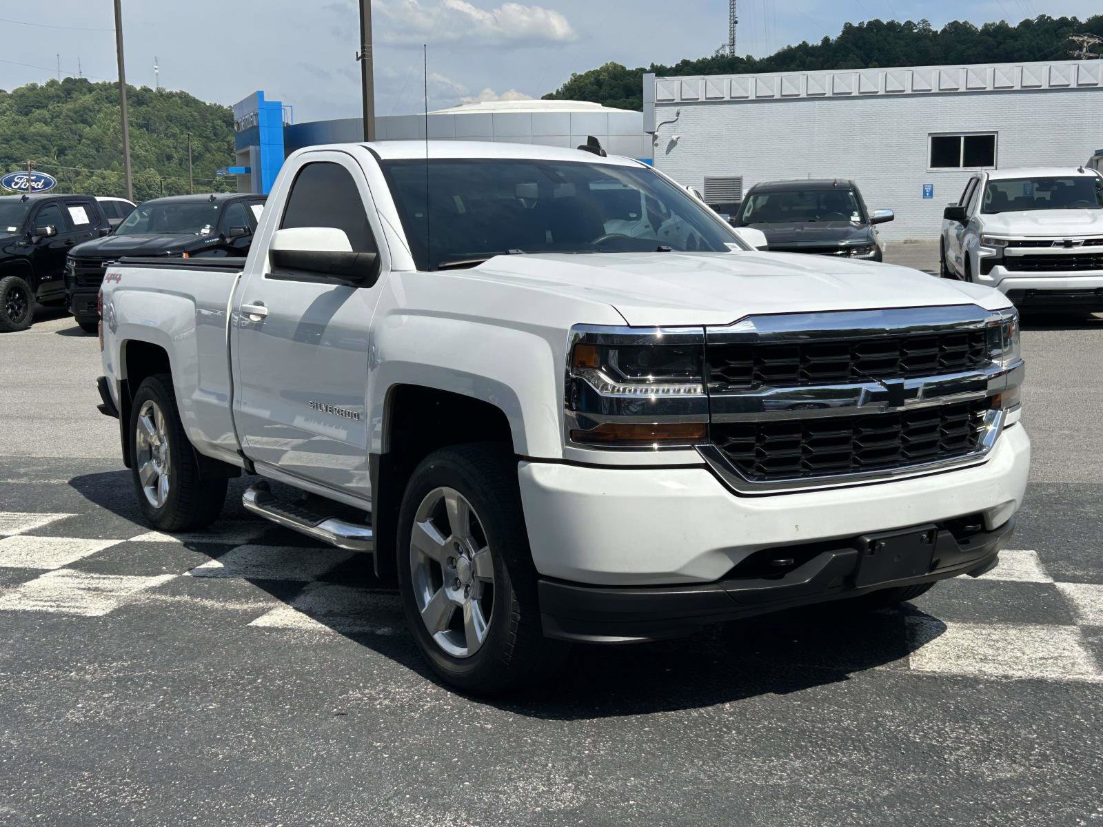 Used 2017 Chevrolet Silverado 1500 W/T AWD/4WD image 1