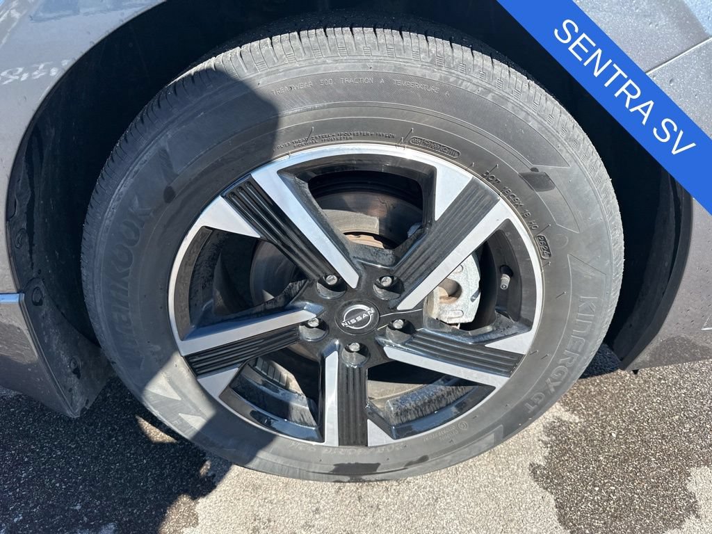 Used 2025 Nissan Sentra SV FWD image 28