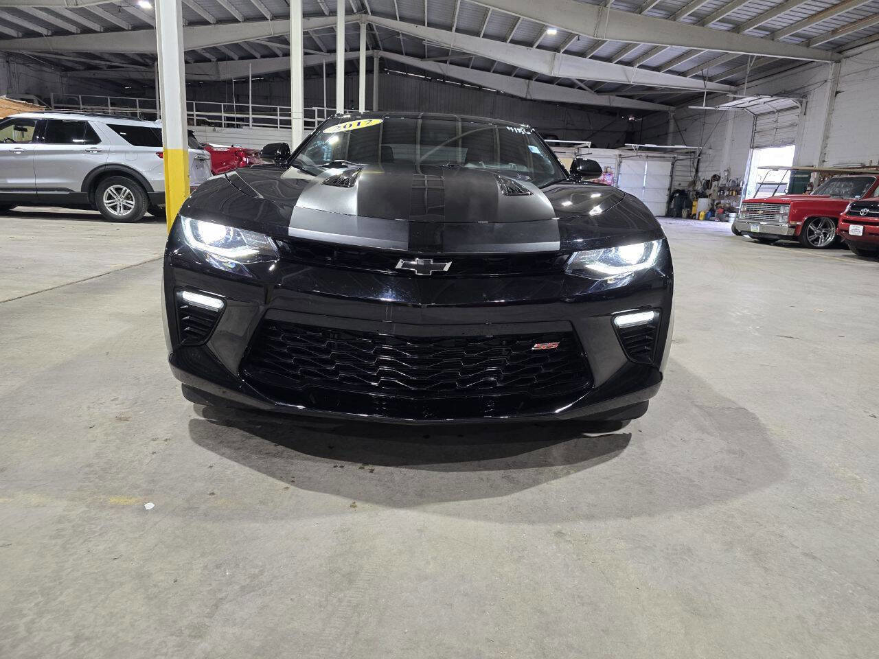 Used 2017 Chevrolet Camaro SS image 18