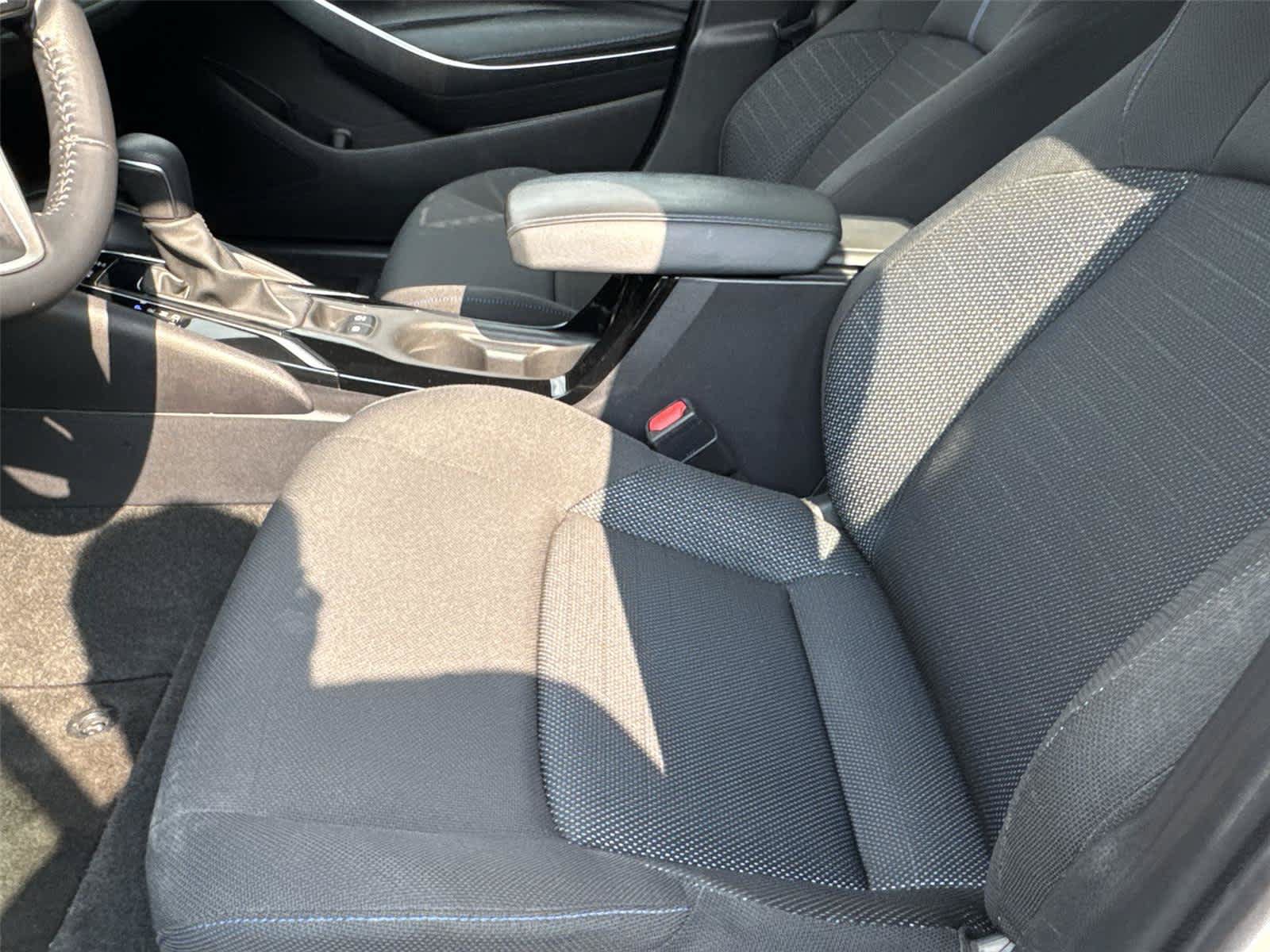 Used 2022 Toyota Corolla SE w/ Carpet Mat Package (TMS) FWD image 12