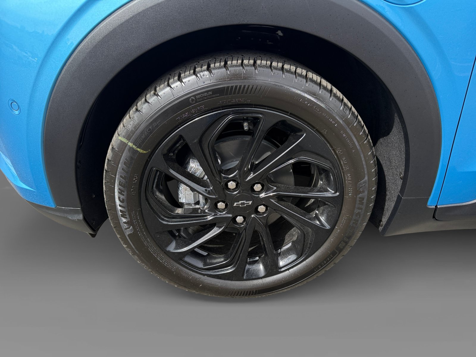 New 2027 Chevrolet Bolt RS w/ Super Cruise Package FWD image 9