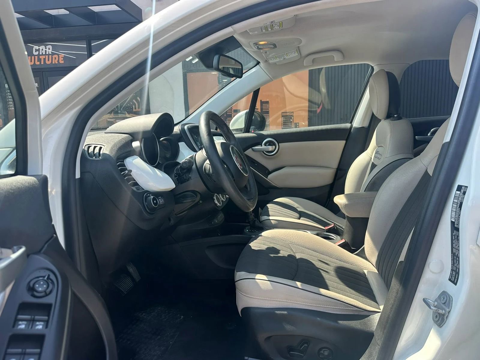 Used 2016 FIAT 500X Lounge image 7
