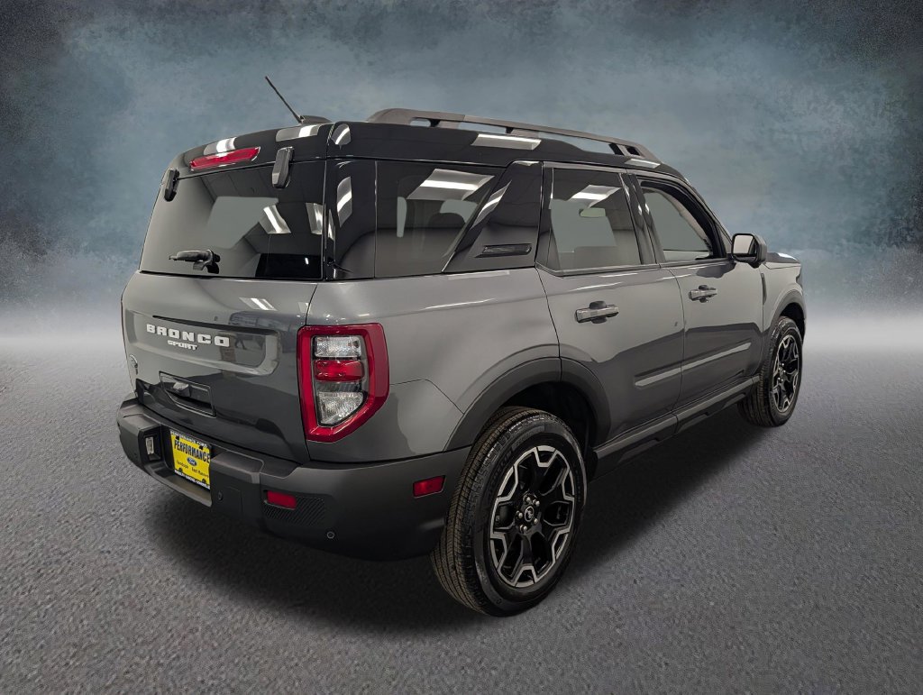 Used 2025 Ford Bronco Sport Outer Banks w/ Outer Banks Tech Package+ AWD/4WD image 4