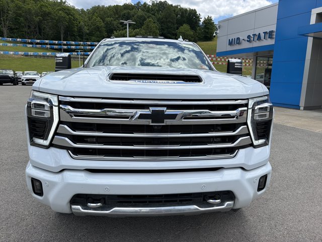 Used 2026 Chevrolet Silverado 2500 High Country w/ High Country Premium Package AWD/4WD image 11
