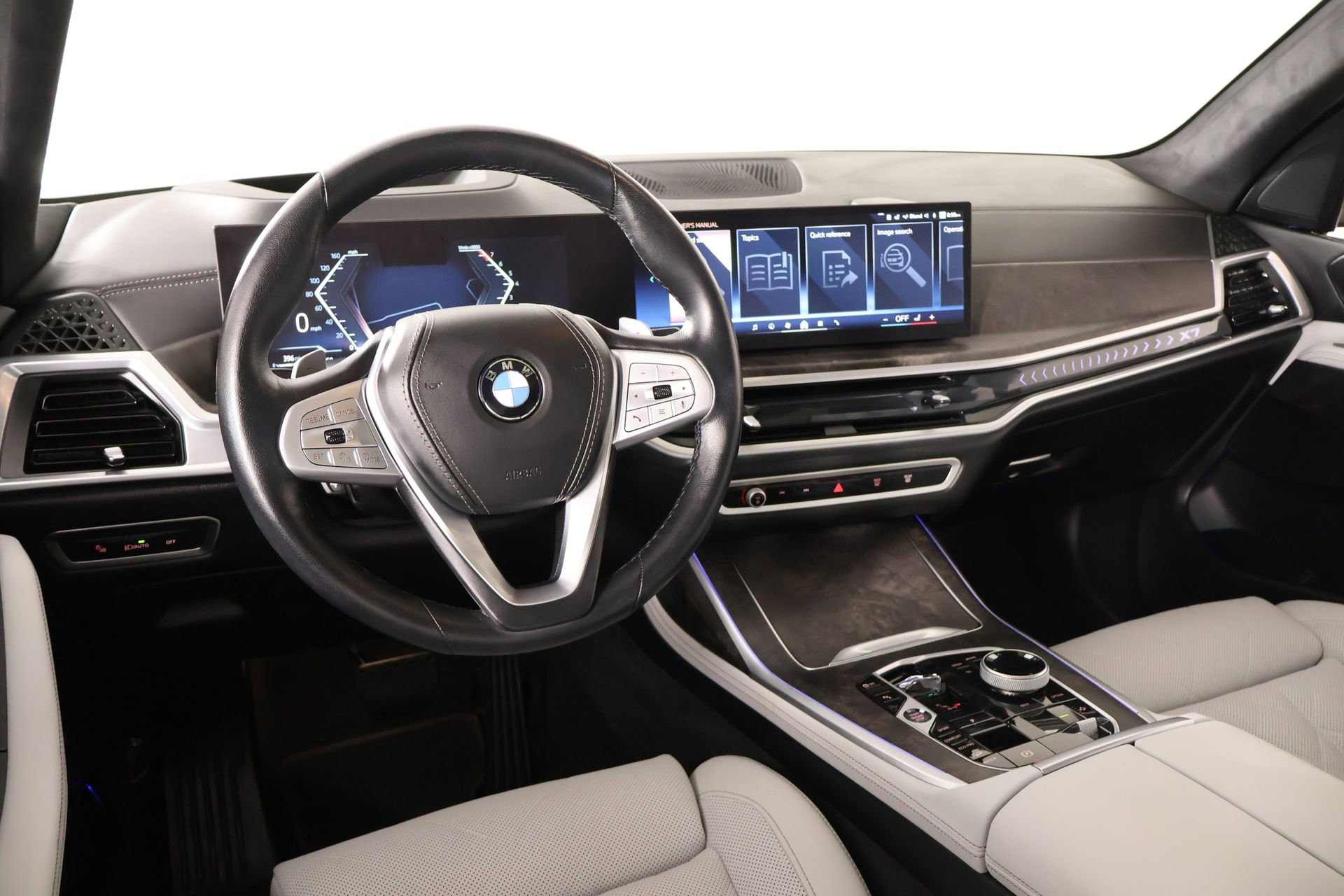 Used 2025 BMW X7 xDrive40i w/ Parking Assistance Package AWD/4WD image 2