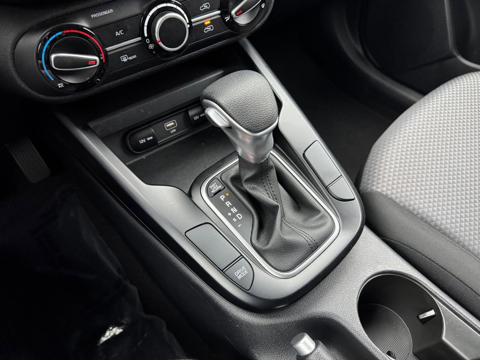 Used 2025 Kia Soul LX w/ LX Technology Package image 36