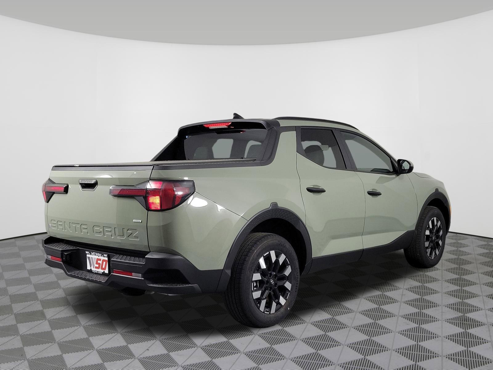 New 2025 Hyundai Santa Cruz SEL image 3