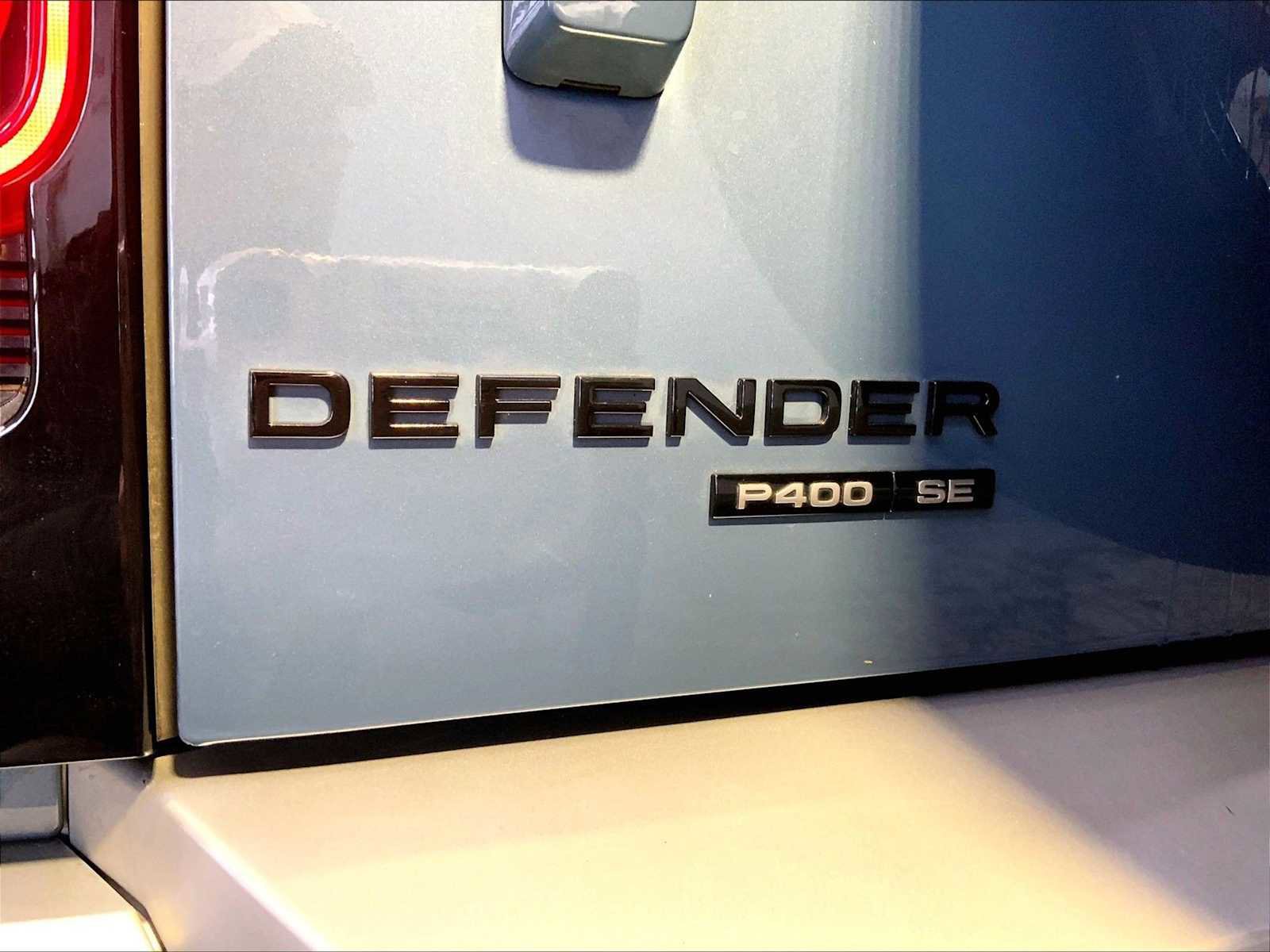 Used 2020 Land Rover Defender 110 SE image 19