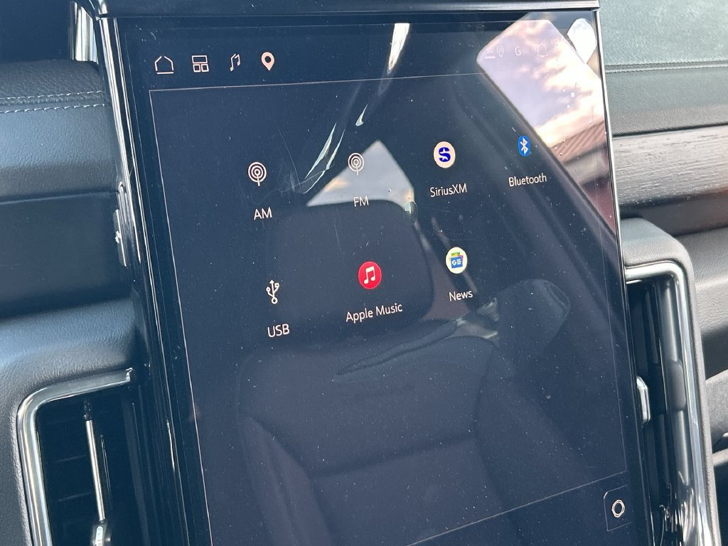 New 2026 GMC Yukon Denali AWD/4WD image 13