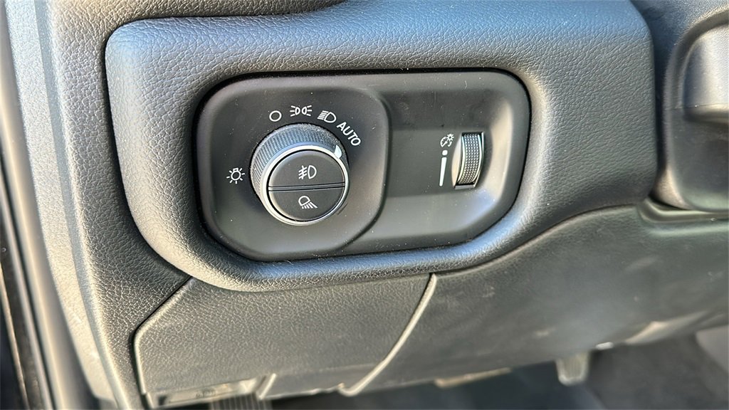 Used 2024 RAM 2500 Big Horn w/ Bed Utility Group image 17