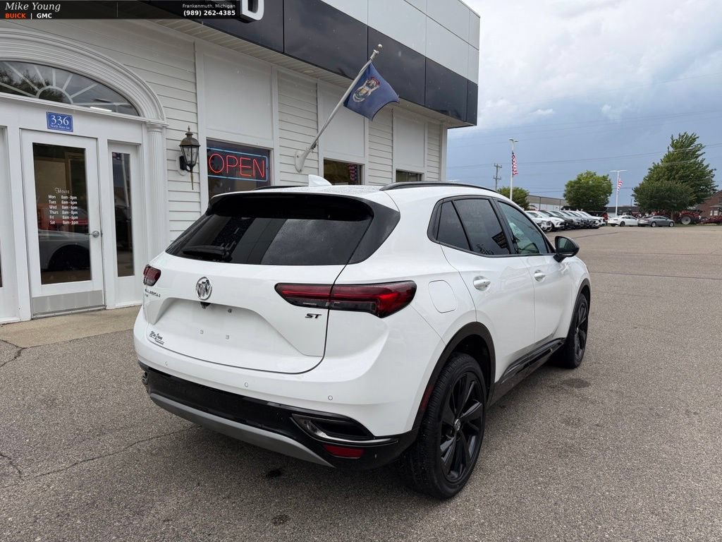 Certified 2023 Buick Envision Essence AWD/4WD image 5