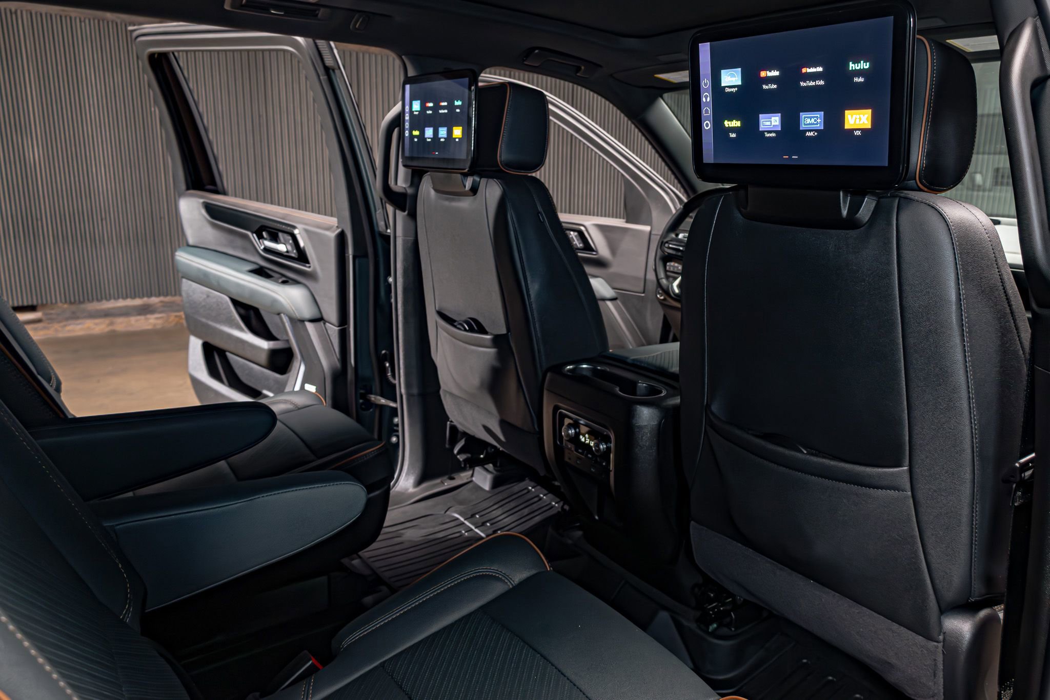 Used 2026 GMC Yukon XL AT4 w/ AT4 Premium Plus Package image 27