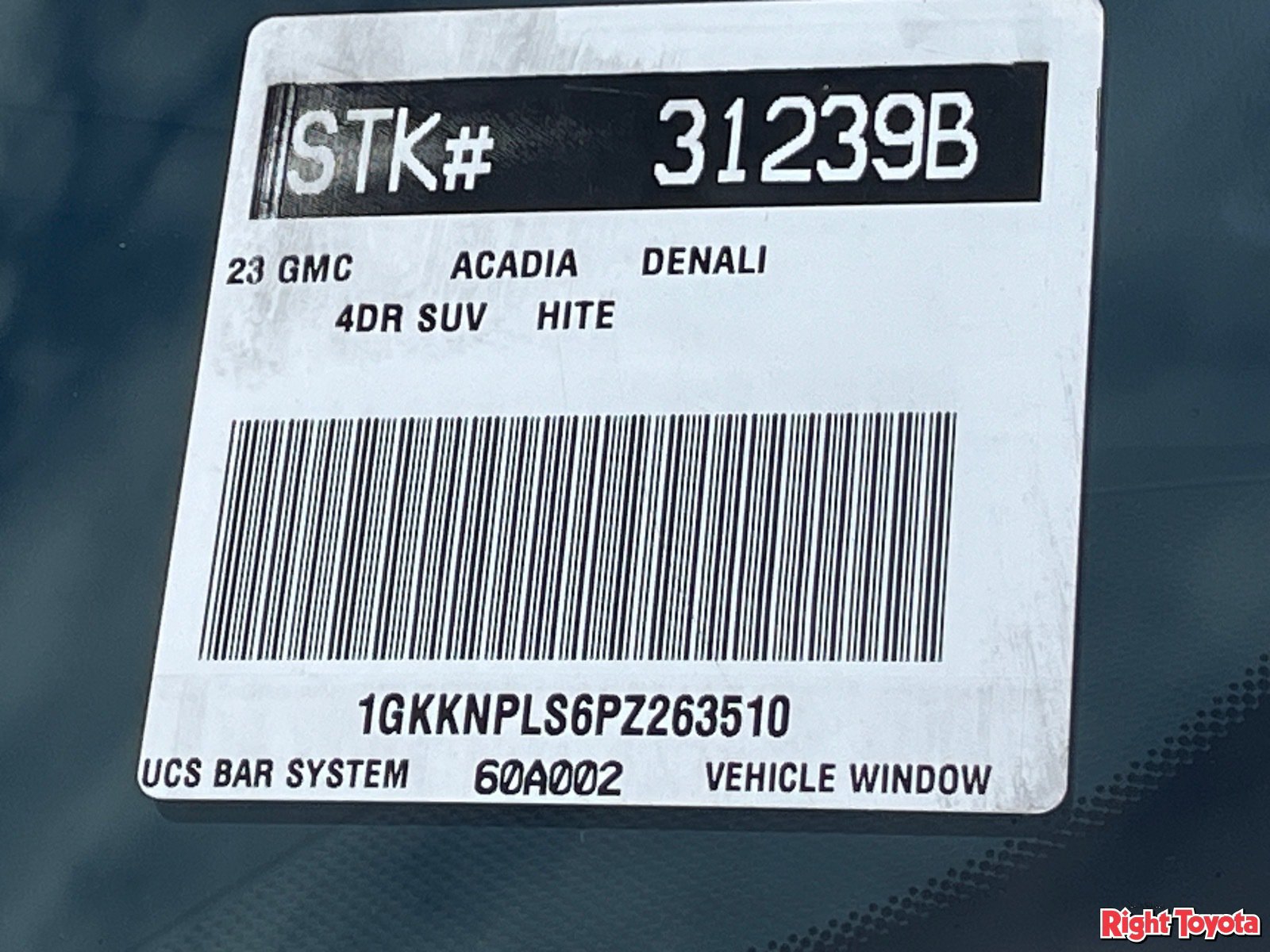 Used 2023 GMC Acadia Denali w/ Denali Ultimate Package FWD image 35