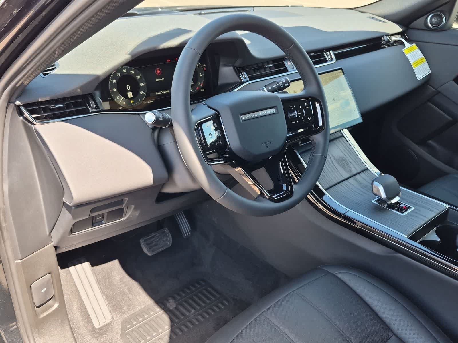 New 2026 Land Rover Range Rover Evoque S AWD/4WD image 2