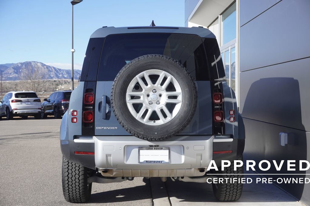 Used 2025 Land Rover Defender 110 S image 6