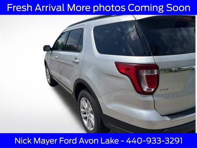Used 2018 Ford Explorer XLT w/ Equipment Group 202A AWD/4WD image 5