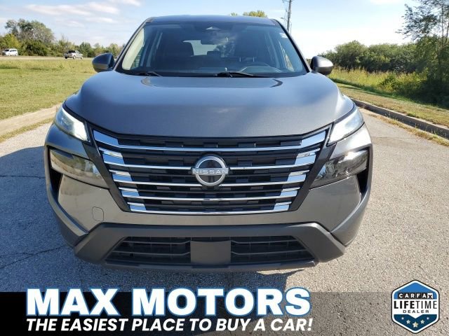 Used 2024 Nissan Rogue SV image 10