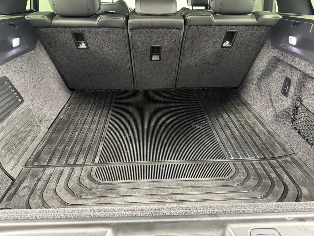 Used 2024 Land Rover Range Rover SE image 27