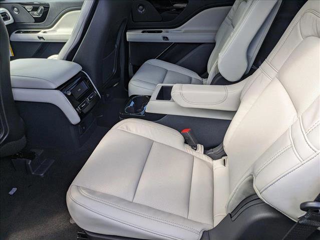 New 2025 Lincoln Aviator Reserve w/ Illumination Package image 14