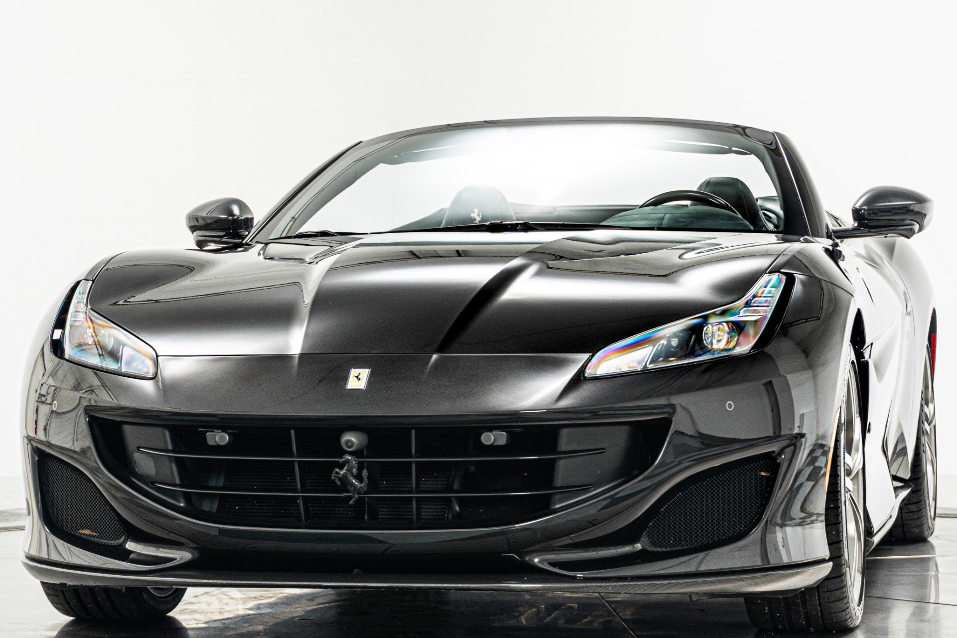 Used 2020 Ferrari Portofino image 5