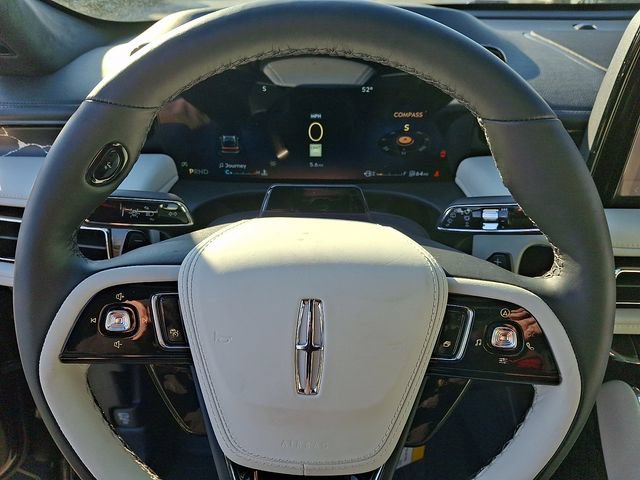 New 2026 Lincoln Aviator Black Label w/ Dynamic Handling Package AWD/4WD image 9