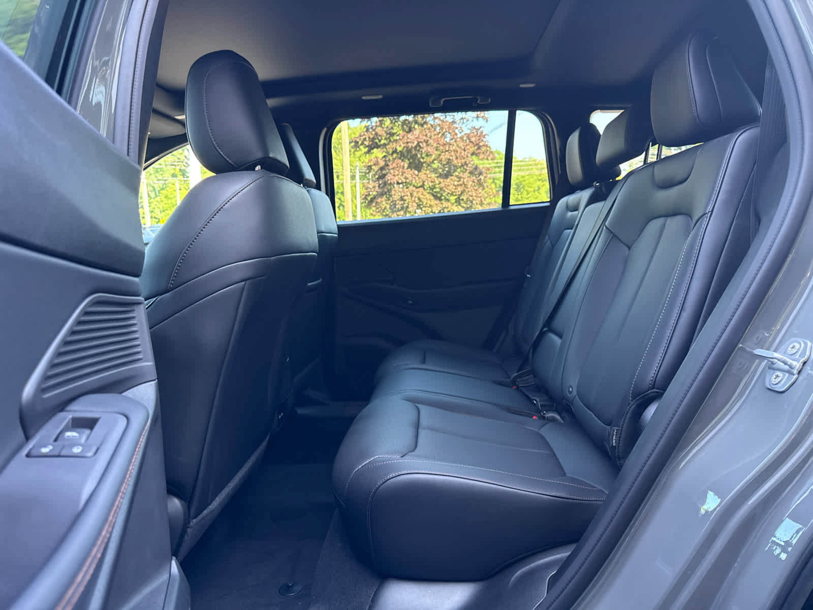 New 2026 Jeep Cherokee Limited AWD/4WD image 17