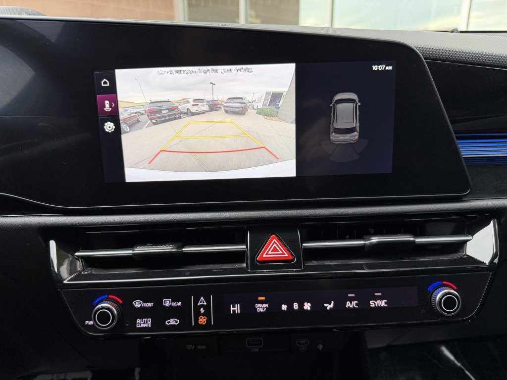 Used 2023 Kia Niro EX Touring image 19