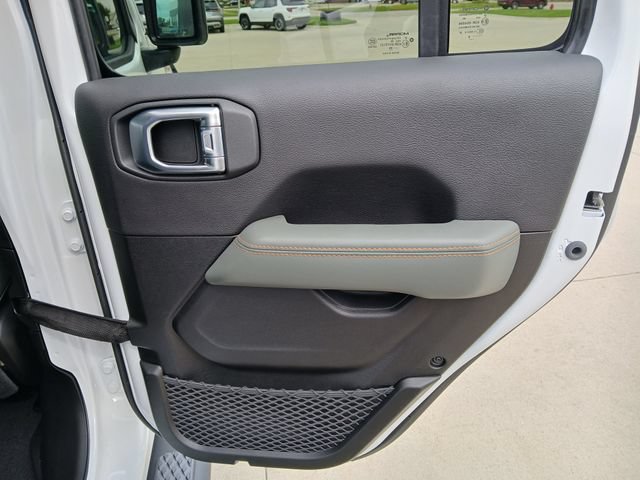 New 2026 Jeep Gladiator Mojave AWD/4WD image 17